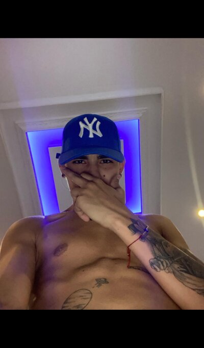 boys_twink_hot from stripchat