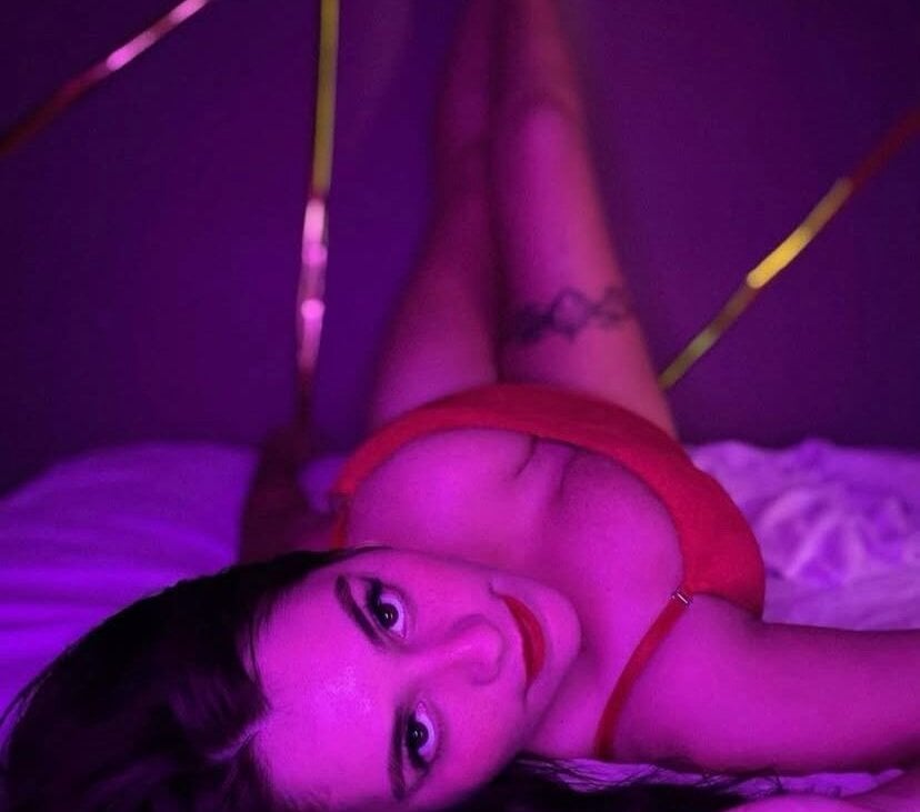 victoria_amatista_ live cam model at StripChat