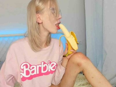 Hotschneewittchen - Stripchat Lovense Blowjob Cam2cam Girl 