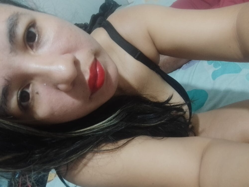 Live sex webcam photo for JasminSuite #289059914