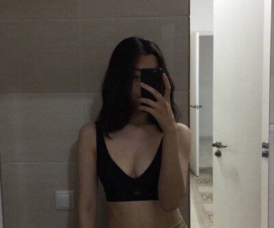 monica1bell 🕜 naked cam