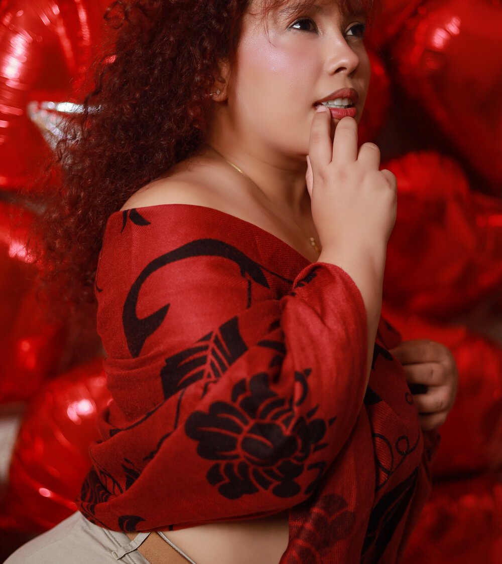 Zara_holly