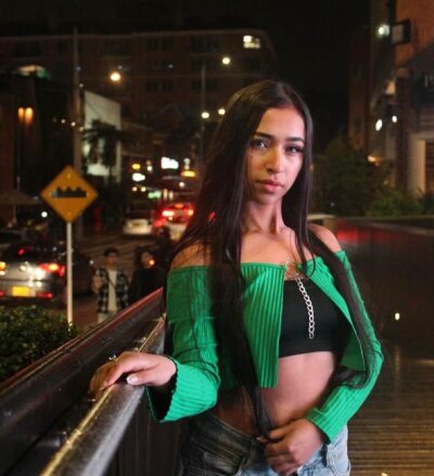 sophie__collins_ from stripchat