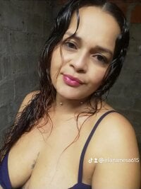 ELIANIS_BARRERA's Offline Chat Room