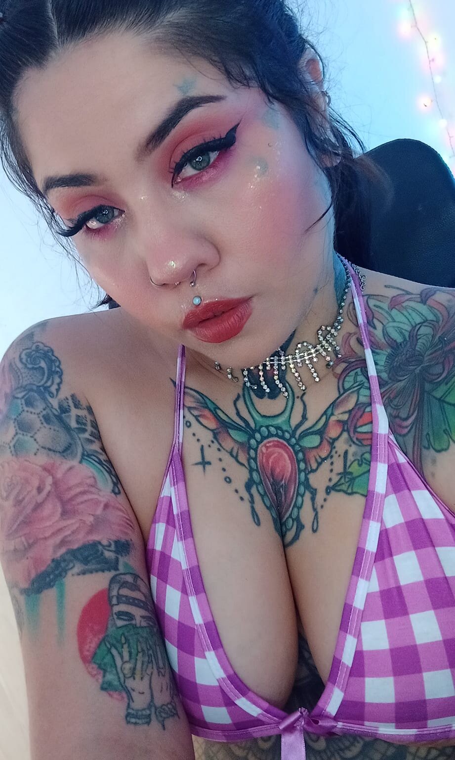 Live sex webcam photo for kami_moon #290056936