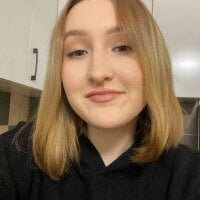 HellyKarera offline chatszobája