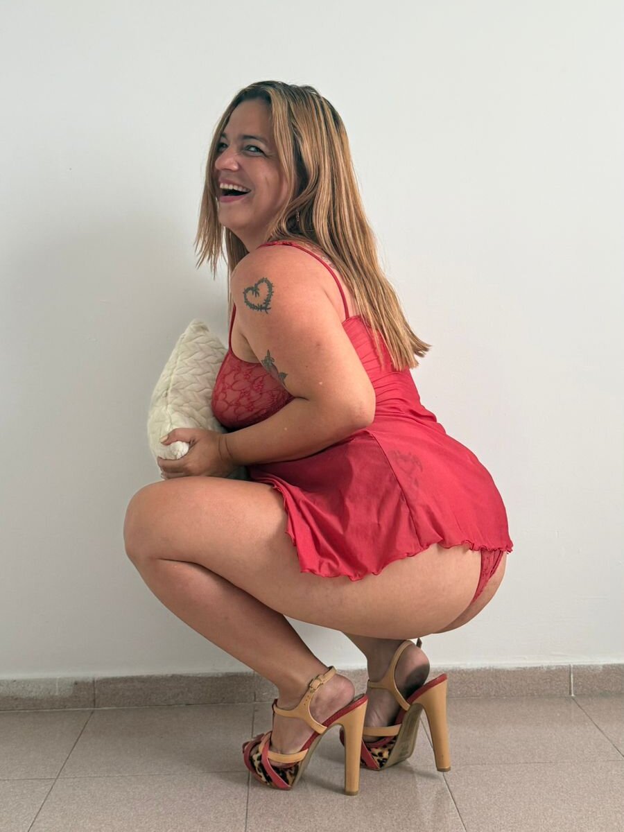 rudecam.live lola__milf livesex profile in choose-something-interesting-from-my-menu-to-find-out cams