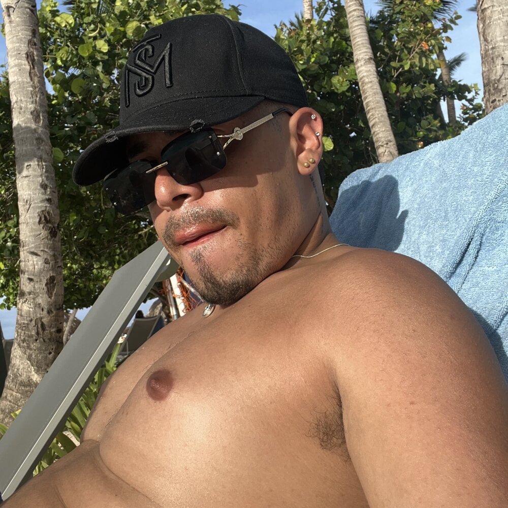 thomasclovins profile