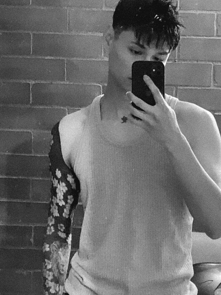 estmonnn from stripchat