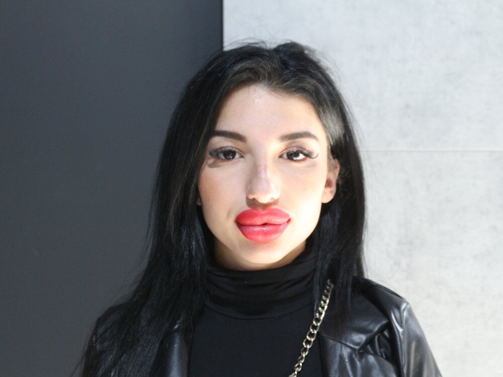 watchgirlcam.com elysiakiss livesex profile in bisexual cams