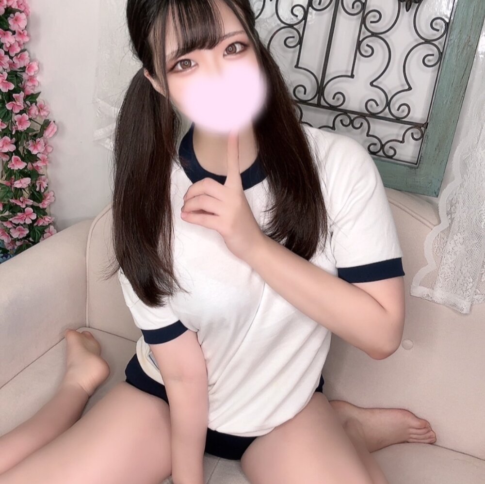 Hina-nana live cam model at StripChat