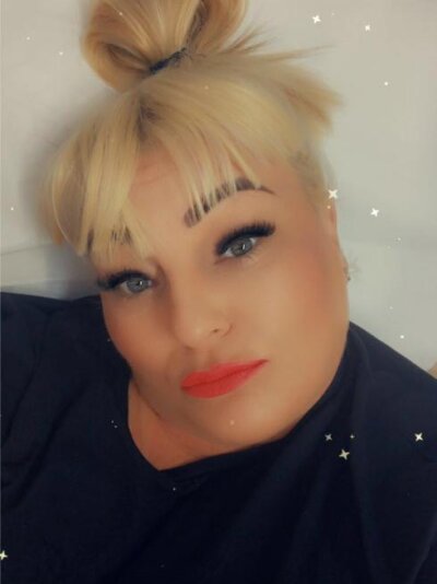 LadyMelanieBBW 🕞 webcam