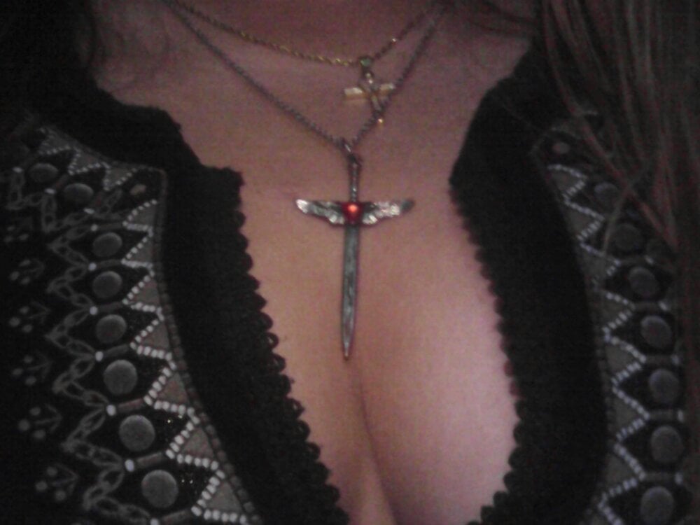 badgirlwebcam.com angelitita livesex profile in latino cams