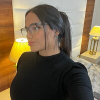 ameliatorrecm101's Offline Chat Room
