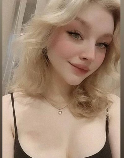 AmyGrant 🚶 live naked stream