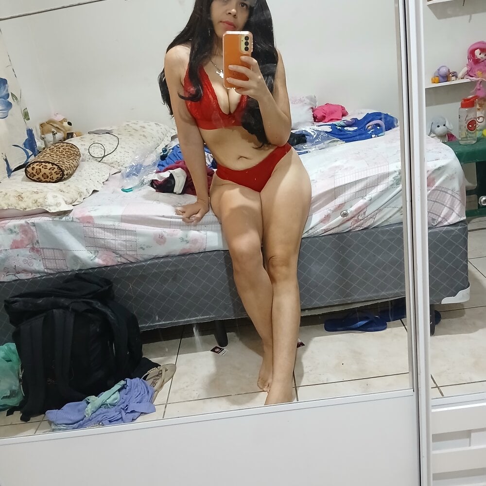 hmora2025 from stripchat
