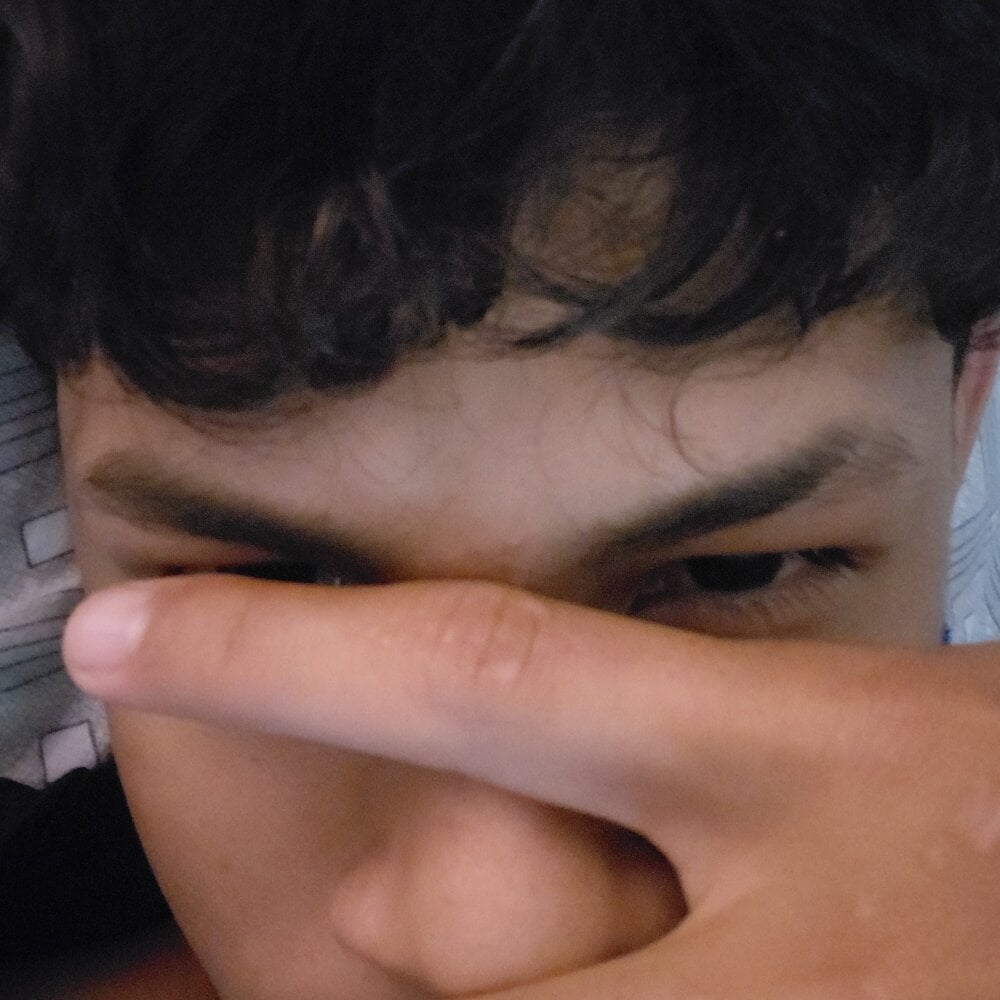 6livesex.com san_tti08 livesex profile in somewhere-on-the-campus cams