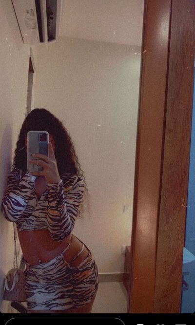 Sexy_barb2 Female Mobile Free Cam Chat