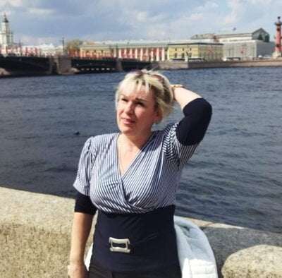 Anna_Well