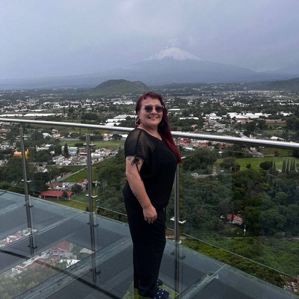 madame_lucy_ from stripchat