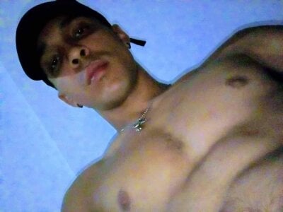 Jeyk00 Couple Men Striptease Cam