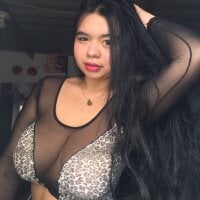 Luciaa_Fernandez's Offline Chat Room