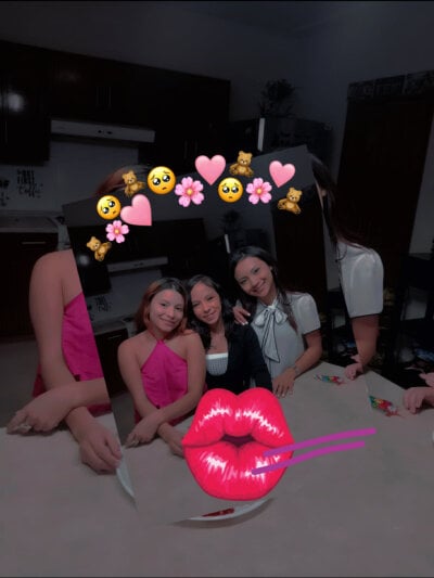 3littleschoolteens - deluxe cam2cam