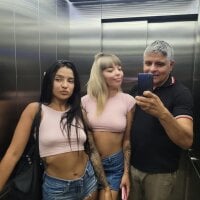 Model Nenas_malcriadas