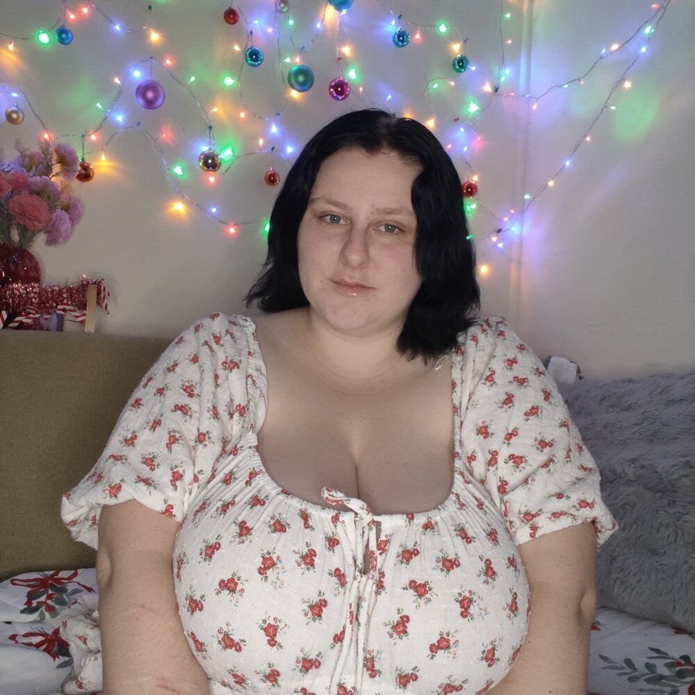 sexlivecamsites.com lillee20 livesex profile in my-windows-are-tinted-not-a-public-place cams