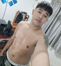 tastylicious_John19's webcam live show