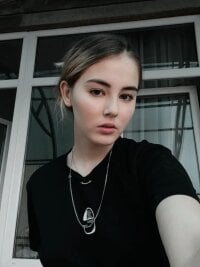 Lush_Luna's Offline Chat Room