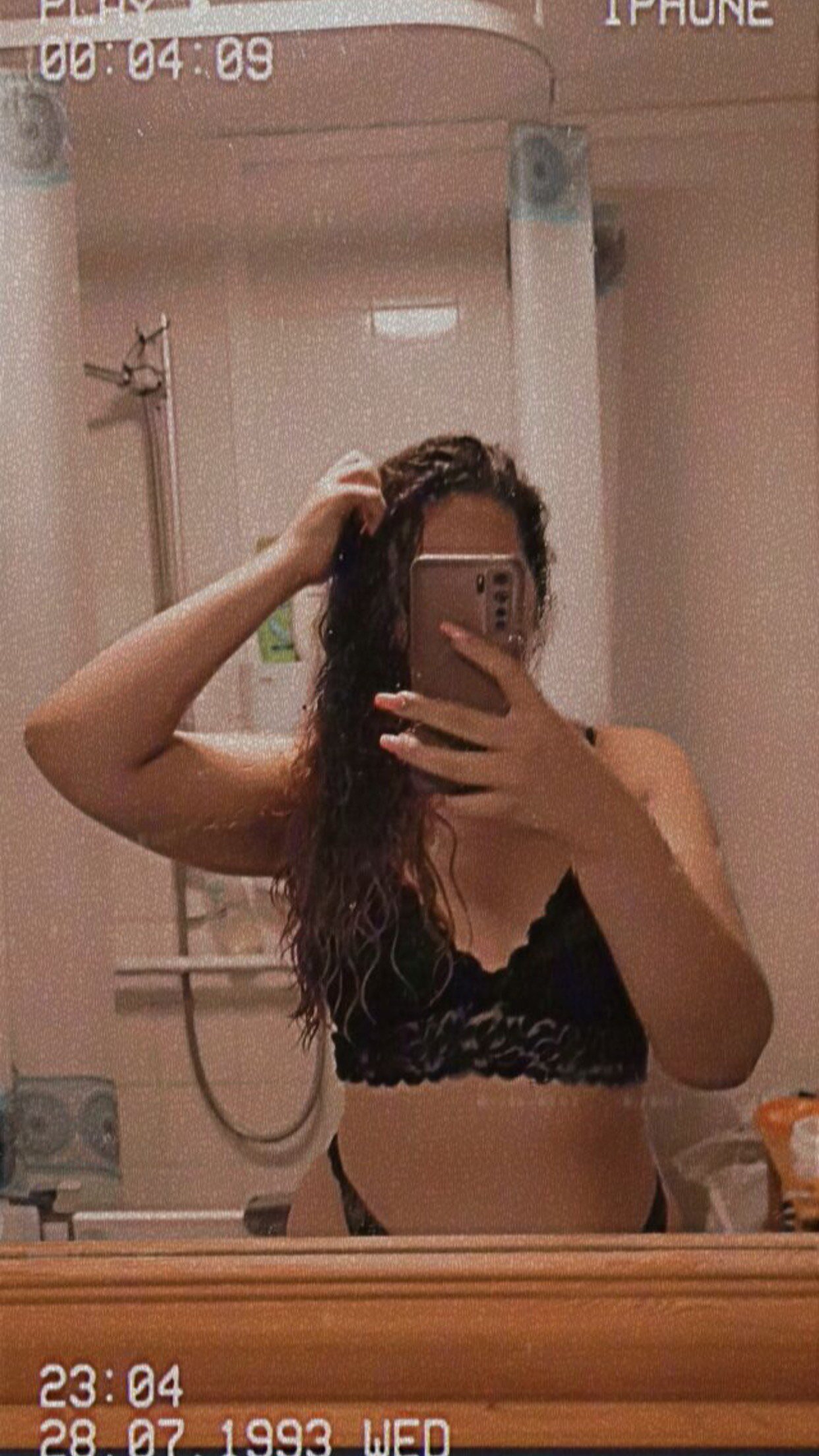 YourCurvyBrunette