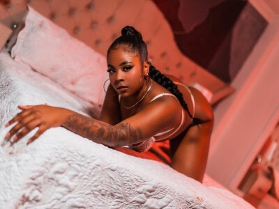 AlishaRogerrs - big ass ebony