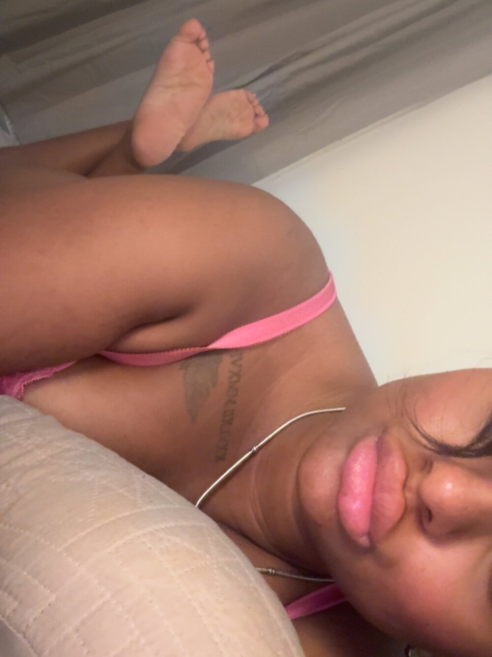 onaircams.com lattyxoxx livesex profile in mix cams