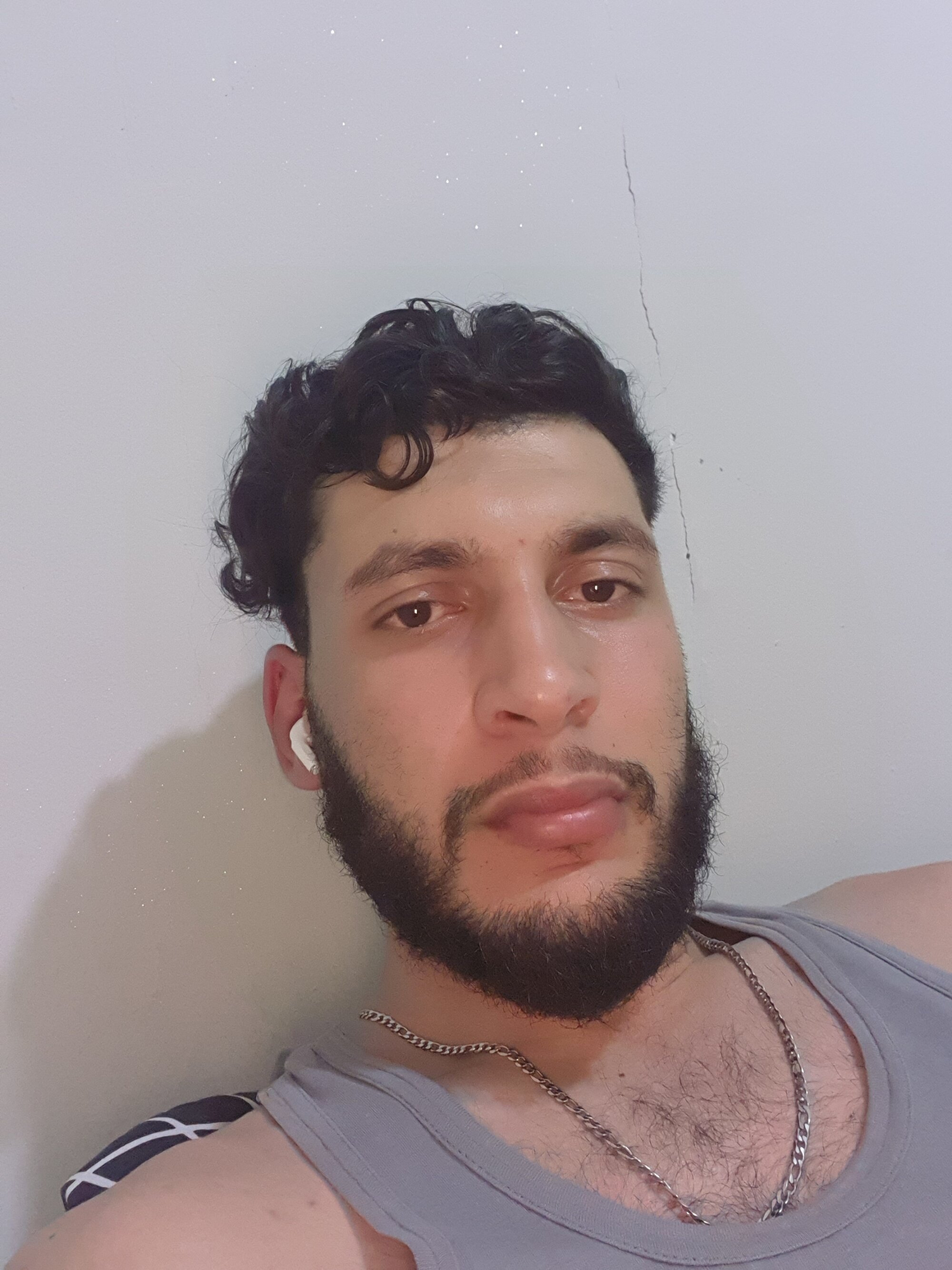 Jhony25682
