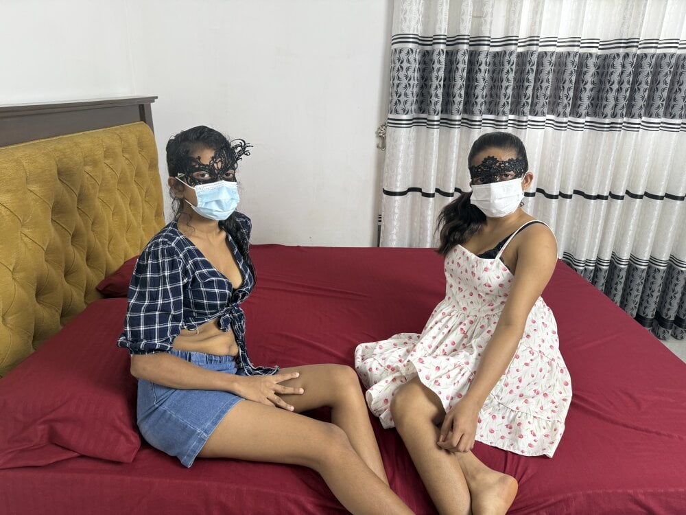 Tatoo_girl's Offline XXX Chat