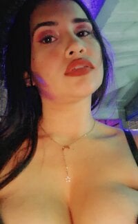 katiamia's webcam live show