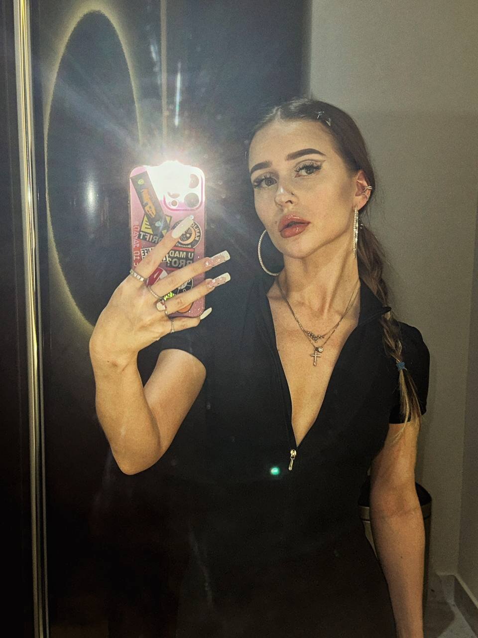PollyHesseyf