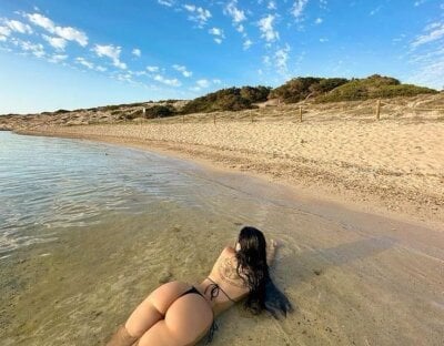 melissiaayzem - interactive toys young