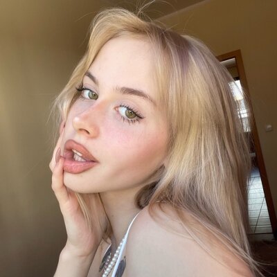 Kira_054 👆 nude webcam chat