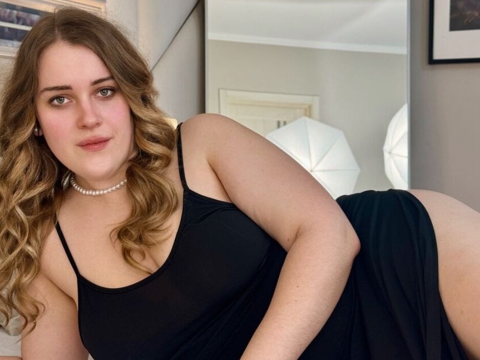 EllieGarson's Offline XXX Chat