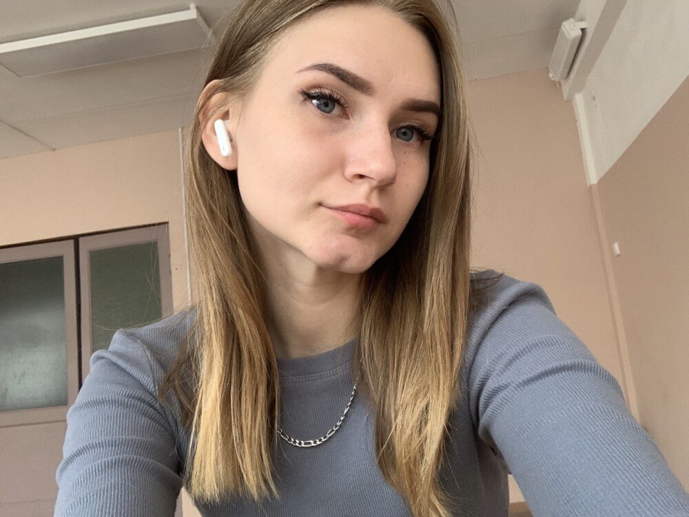 JulieNorris 🏟 live sex webcam