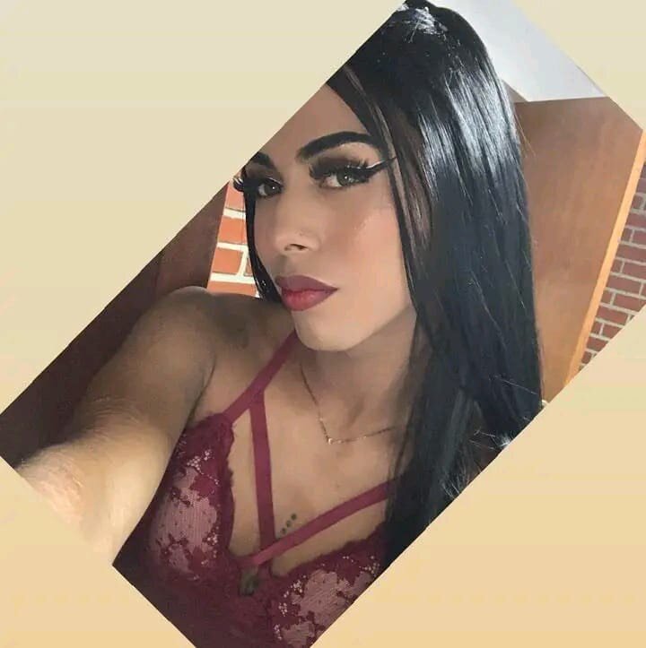 Charlotte_Cardona