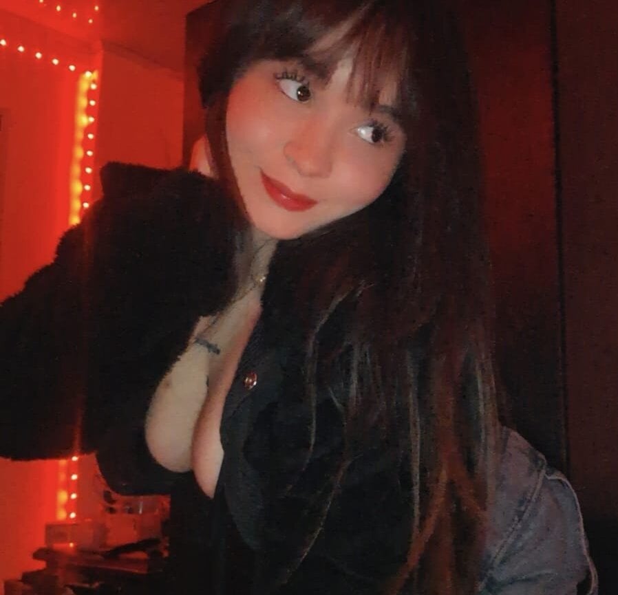 stripchat ashleyrose_1 webcam profile pic via xxx-topcamgirls.com