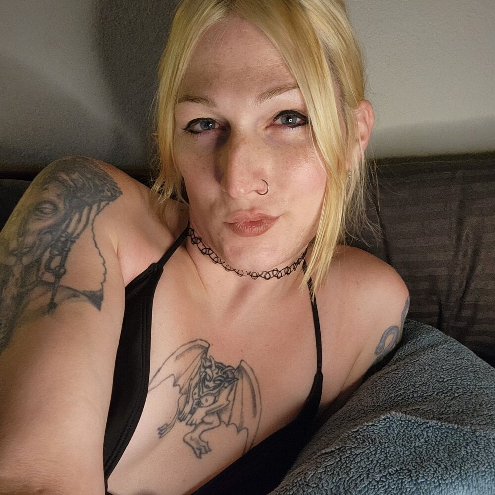 athenaaphrodisia from stripchat