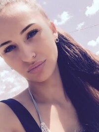Offline chatovací místnost Capricious_Margaret