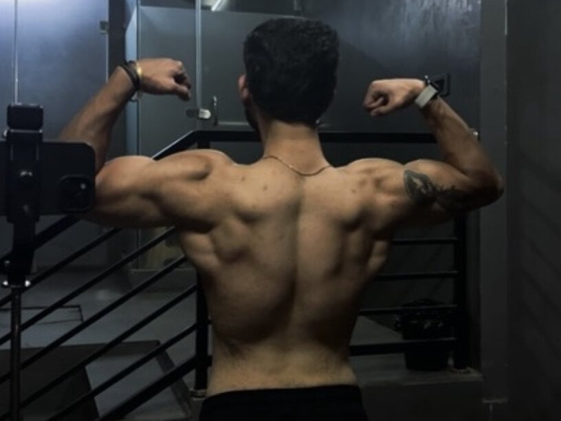 alphamale909 from stripchat