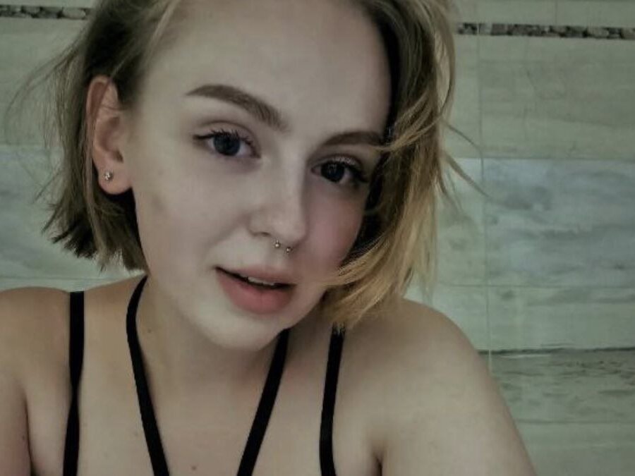 P1nkPanther ⚾ live webcam