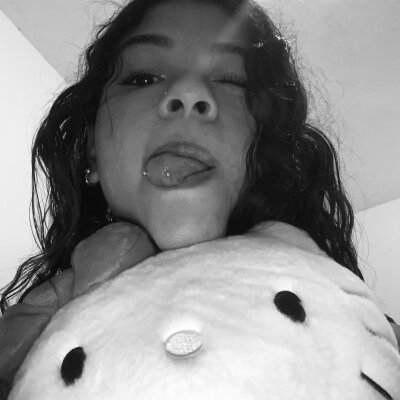 JulietaBabyxxx Live Cam on StripChat