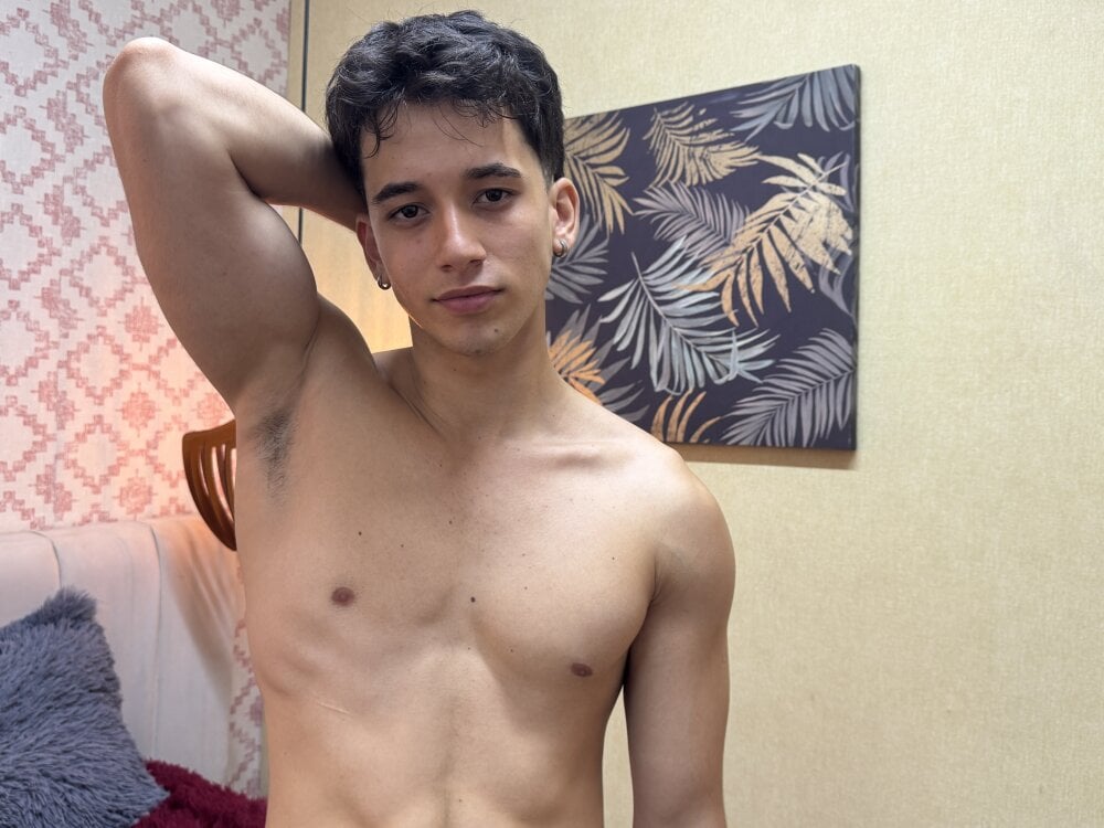 AntonySummer profile